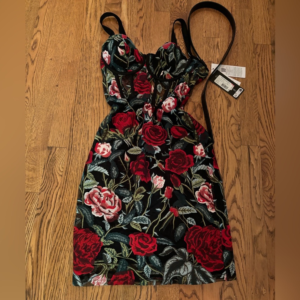 NWT GUESS Embroidered Floral Corset Dress Size 4
